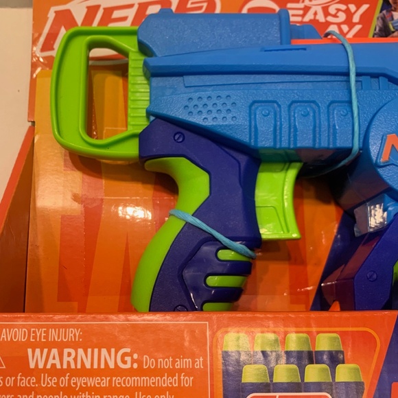 SOLD - 2x Hasbro Nerf Gun Easy Play Elite Jr Explorer Blaster with 8 Darts Toy - Picture 3 of 10